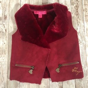 Betsy Johnson Girls Red Fur Faux Suede Veat Sz 3T